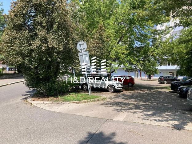 Prodej garážového stání, Praha - Motol, Kudrnova, 15 m2