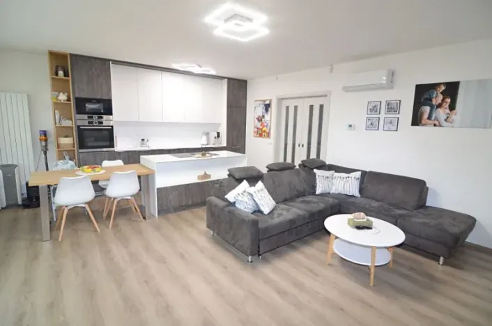 Prodej rodinného domu, Vestec, Vrbová, 153 m2