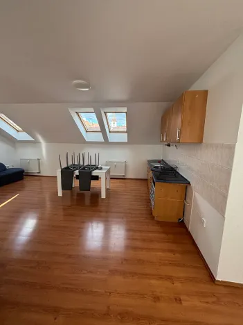 Pronájem bytu 4+kk, Náměšť nad Oslavou, Masarykovo nám., 112 m2