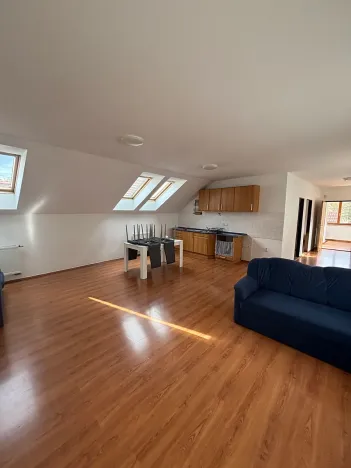 Pronájem bytu 4+kk, Náměšť nad Oslavou, Masarykovo nám., 112 m2