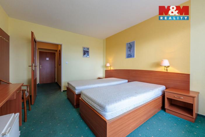 Prodej ubytování, Cheb - Střížov, 1900 m2