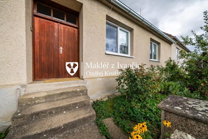 Prodej rodinného domu, Hluboké, 107 m2