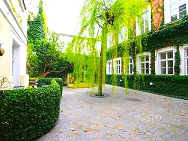 Pronájem bytu 4+1, Praha, Vlašská, 170 m2