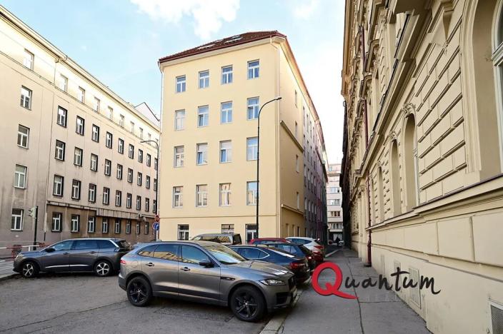 Pronájem bytu 1+kk, Praha - Nové Město, Půtova, 30 m2