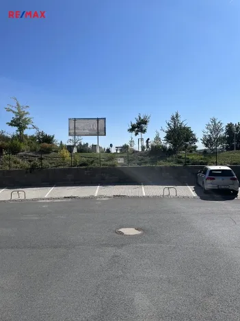 Pronájem garážového stání, Jinočany, Emy Destinové, 15 m2