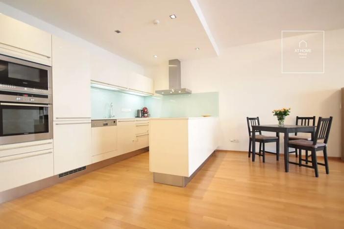 Pronájem bytu 4+kk, Praha - Nové Město, Senovážné náměstí, 130 m2