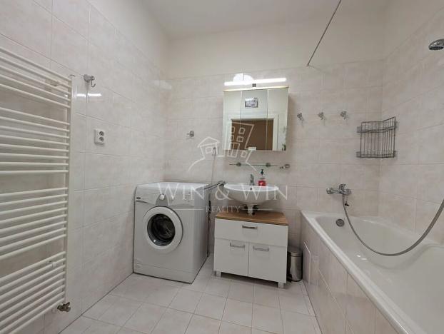 Pronájem bytu 1+kk, Praha - Běchovice, Českobrodská, 83 m2