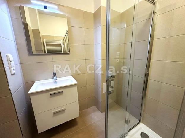 Pronájem bytu 3+1, Praha - Malá Strana, Plaská, 91 m2