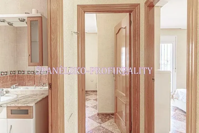 Prodej vily, Torrevieja, Španělsko, 116 m2