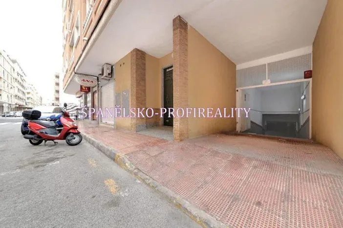 Prodej bytu 4+kk, Torrevieja, Španělsko, 75 m2