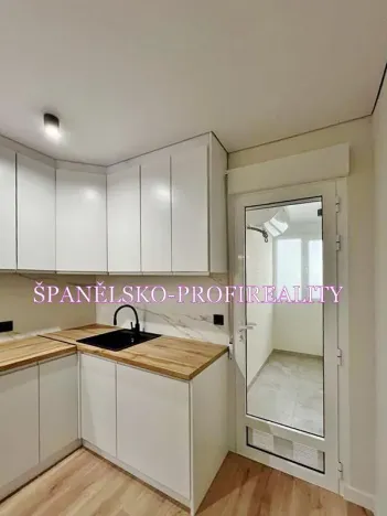 Prodej bytu 3+kk, Torrevieja, Španělsko, Calle Concordia, 85 m2