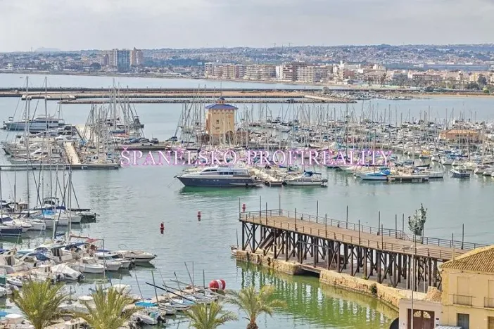Prodej bytu 3+kk, Torrevieja, Španělsko, Calle Concordia, 85 m2