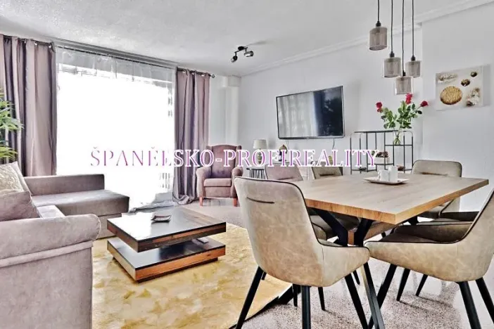 Prodej bytu 3+1, Torrevieja, Španělsko, 100 m2