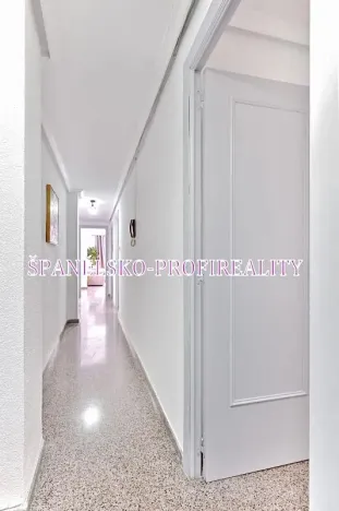 Prodej bytu 3+1, Torrevieja, Španělsko, 100 m2