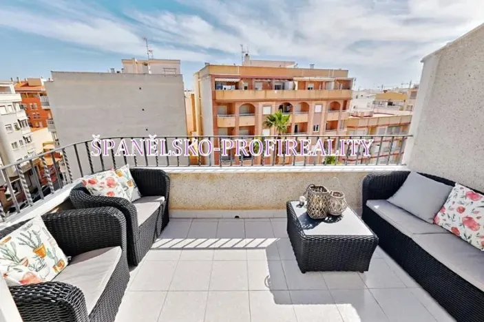 Prodej bytu 3+1, Torrevieja, Španělsko, 100 m2