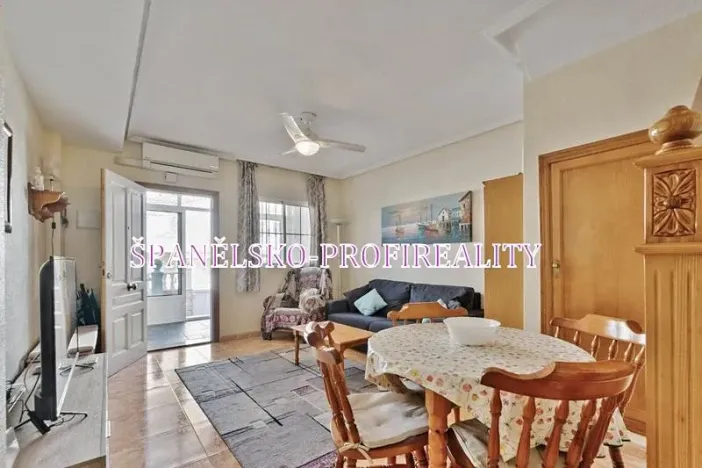 Prodej bytu 3+1, Torrevieja, Španělsko, 75 m2