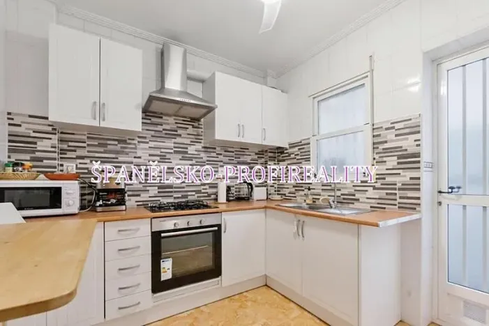 Prodej bytu 3+1, Torrevieja, Španělsko, 75 m2