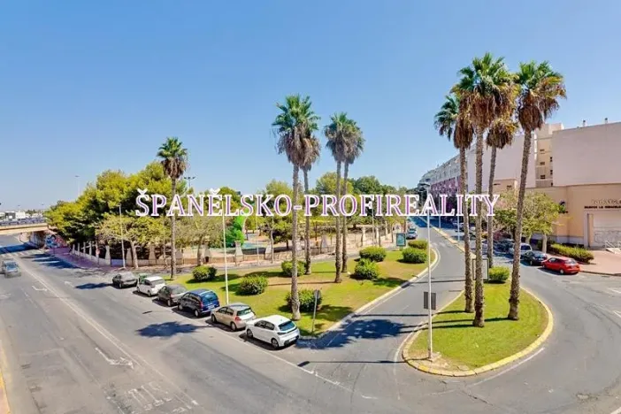 Prodej bytu 3+kk, Torrevieja, Španělsko, 56 m2