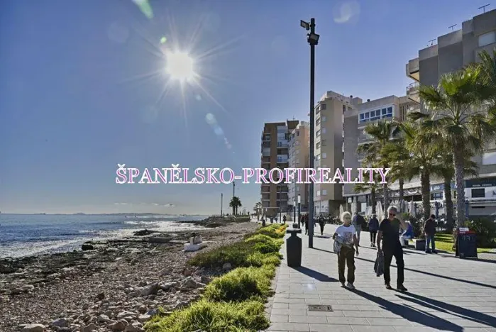 Prodej bytu 3+kk, Torrevieja, Španělsko, 55 m2