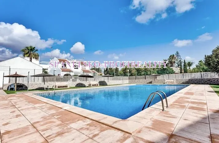 Prodej bytu 4+kk, Torrevieja, Španělsko, 79 m2