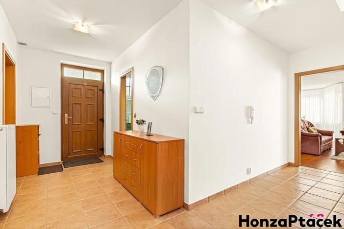 Prodej rodinného domu, Praha - Kyje, Broumarská, 187 m2