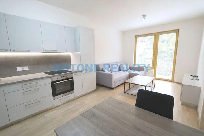 Pronájem bytu 2+kk, Praha - Košíře, Pod Kavalírkou, 55 m2