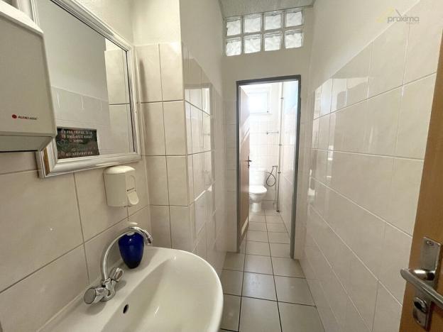 Pronájem kanceláře, Kaplice, Linecká, 100 m2