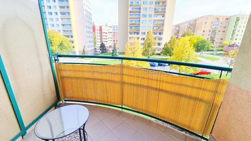 Pronájem bytu 2+kk, Praha - Hlubočepy, Voskovcova, 42 m2