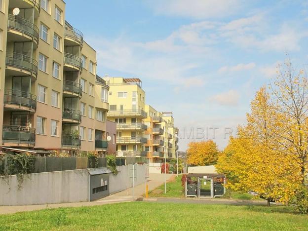 Pronájem bytu 2+kk, Praha - Hlubočepy, Voskovcova, 42 m2