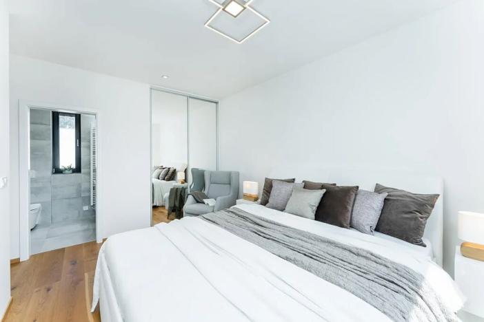 Pronájem rodinného domu, Přezletice, Školní, 120 m2