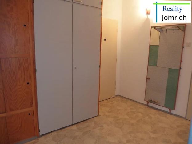 Pronájem bytu 3+1, Liberec, Dvorská, 60 m2