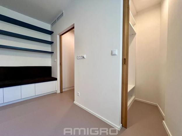 Pronájem bytu 1+kk, Brno, Peroutková, 25 m2