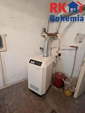 Prodej rodinného domu, Dobrovice, Husova ulice, 170 m2