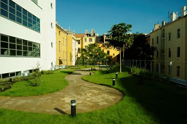 Pronájem obchodního prostoru, Praha - Karlín, Šaldova, 57 m2