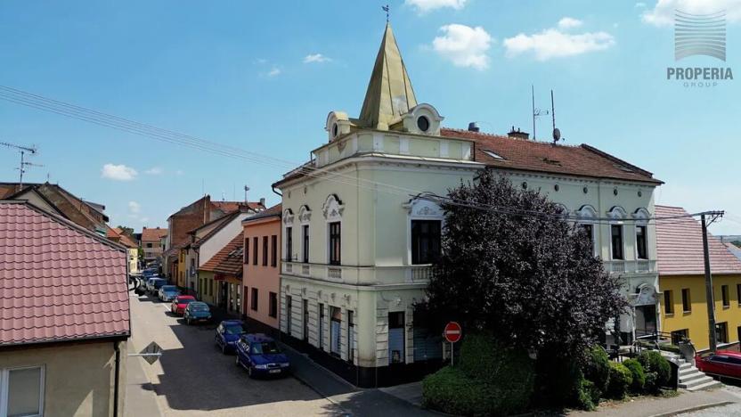 Prodej komerční nemovitosti, Slavkov u Brna, Koláčkovo náměstí, 139 m2