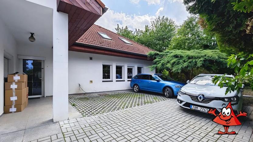 Pronájem kanceláře, Praha - Třebonice, Do zahrádek I, 350 m2