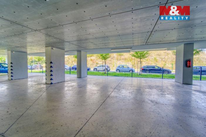 Pronájem garážového stání, Plzeň, Kartónová, 15 m2