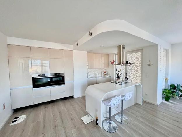 Pronájem bytu 4+kk, Praha - Strašnice, Zvěřinova, 109 m2