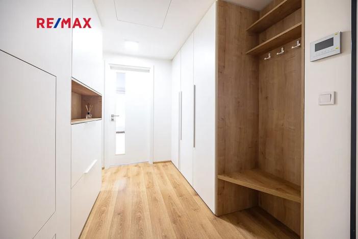 Pronájem bytu 1+kk, Beroun, Na Parkáně, 40 m2