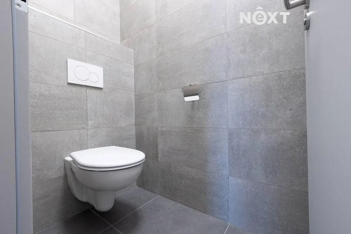 Pronájem skladu, Milovice, 386 m2