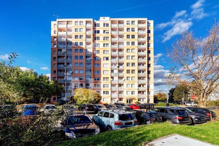Prodej bytu 2+kk, Praha - Černý Most, Generála Janouška, 45 m2