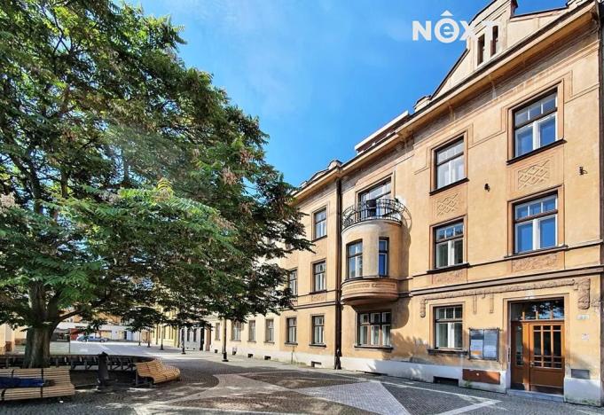 Pronájem kanceláře, Pardubice, náměstí Republiky, 11 m2