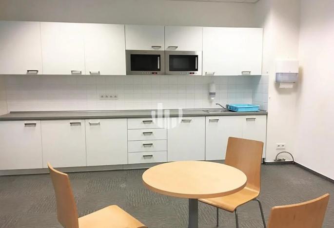 Pronájem kanceláře, Praha - Nové Město, Vladislavova, 1951 m2