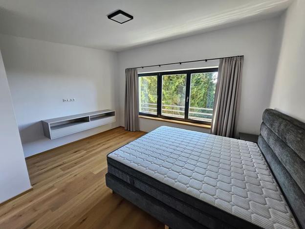 Prodej bytu 3+kk, Černý Důl, 77 m2