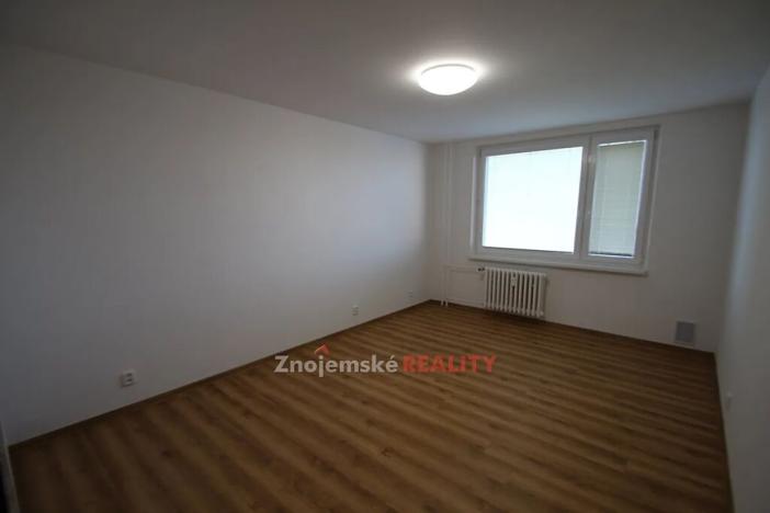 Pronájem bytu 1+kk, Znojmo, Krylova, 30 m2