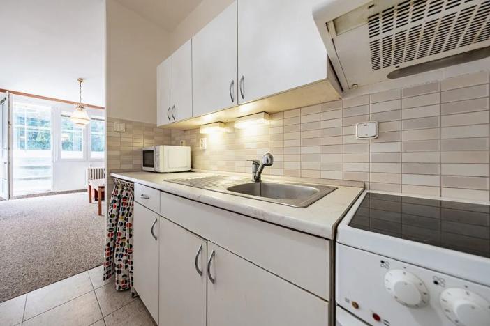 Prodej bytu 2+kk, Praha - Hostivař, Záveská, 48 m2