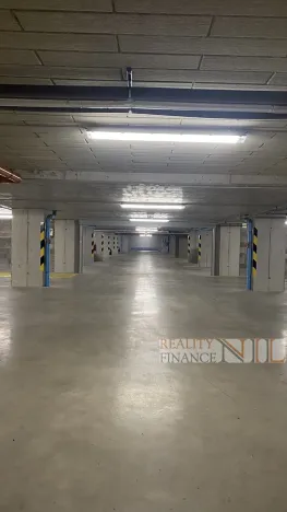 Pronájem garážového stání, Plzeň, 13 m2