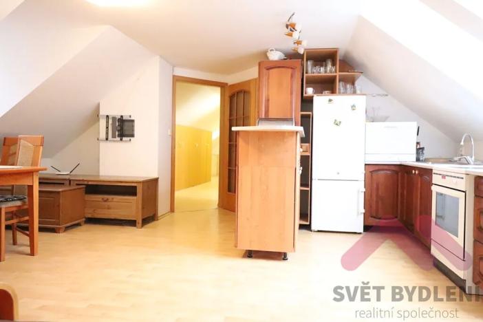 Pronájem bytu 3+kk, Brandýs nad Labem-Stará Boleslav, Masarykovo náměstí, 97 m2