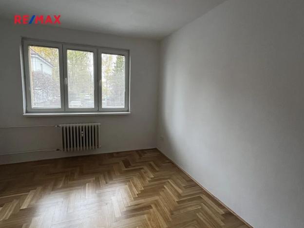 Prodej bytu 3+1, Pardubice, Sakařova, 62 m2