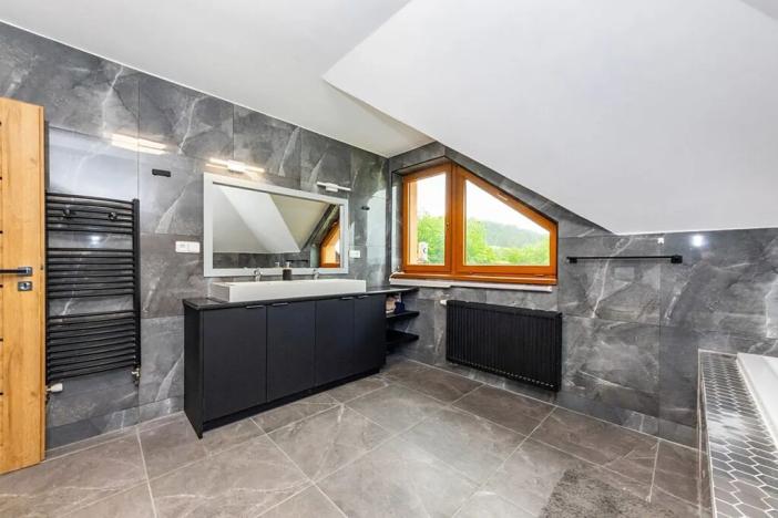 Prodej rodinného domu, Buš, 271 m2